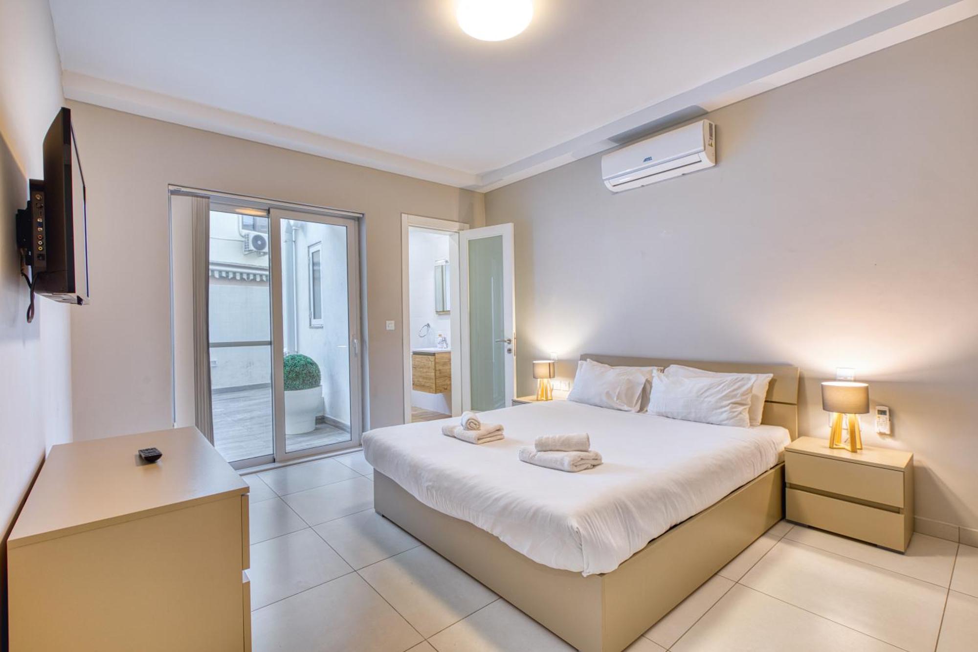 Unique Two Bedroom Apt With Huge Outdoor Area And Close To Entertainment Is-Swieqi Exterior foto